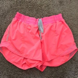 lululemon Hotty Hot shorts Long 4”